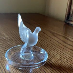 Lalique Frosted Dove Ring Holder